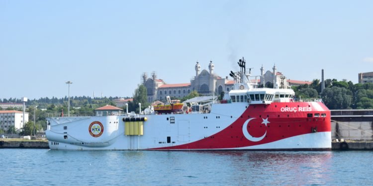 Oruç Reis, a Turkish seismic research and survey vessel at Haydarpasa Port in Istanbul.