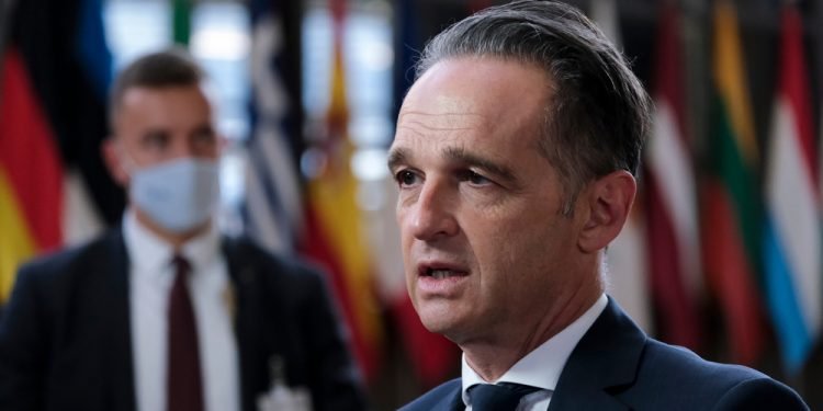 Brussels, Belgium. 21st September 2020. German Foreign Minister Heiko Maas Laya arrives to attend a meeting of EU foreign affairs ministers at the European Council building.