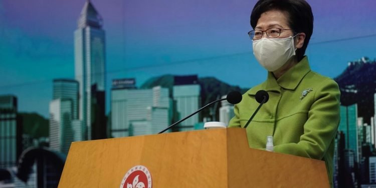 Hong Kong executive backs anti-democratic electoral changes