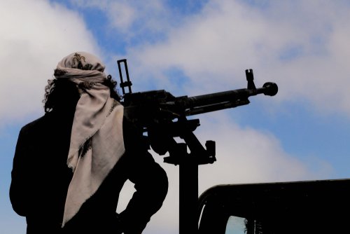 Yemeni soldier shoots Houthi militias, south of Yemen in the city of Taiz