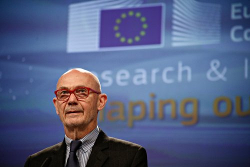 Press conference by Pascal Lamy, President Emeritus of the Jacques Delors Institute, on the report on the role of research and innovation for Europe's future in Brussels, Belgium on Jul. 3, 2017.