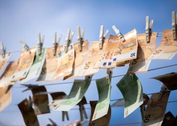 100,And,50,Euro,Banknotes,Drying.,Washed,Euro,Paper,Bills.