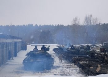 Kharkiv,,Ukraine,-,January,,31,,2022:,Tanks,With,Tankers,Turn