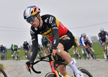 Wout Van Aert cycling