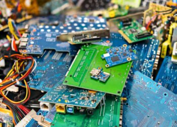 E-waste,Heap,From,Discarded,Laptop,Parts.,Connectors,,Pcb,,Notebook,Cards.