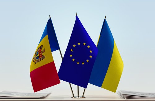 Flags,Of,Moldova,European,Union,And,Ukraine