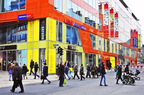 Wiesbaden,germany-feb,18:saturn,Store,On,February,18,2015,In,Wiesbaden,germany.saturn,Is,A