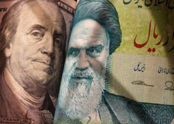 Images,Of,Us,And,Iranian,Symbols,On,Banknotes,In,The