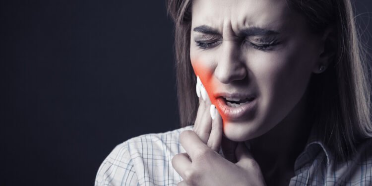 Why Do My Teeth Hurt At Night