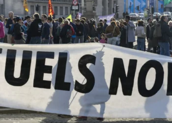 Extinction Rebellion Activists Disrupt Brussels Street, Demand End to Fossil Fuel Subsidies